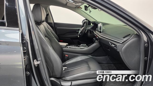Hyundai Sonata 2023 — photo 16