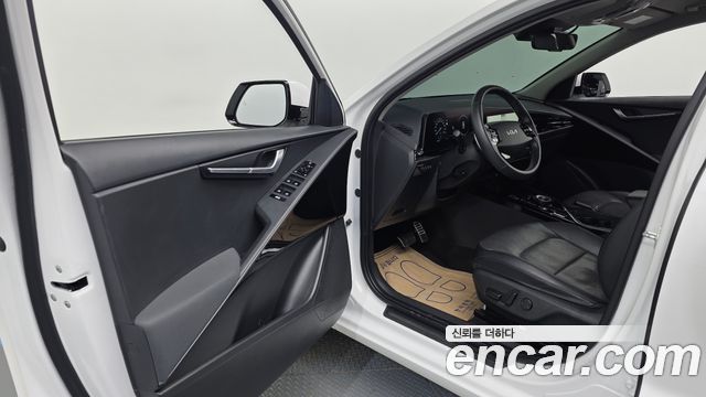 Kia Niro 2022 — photo 10