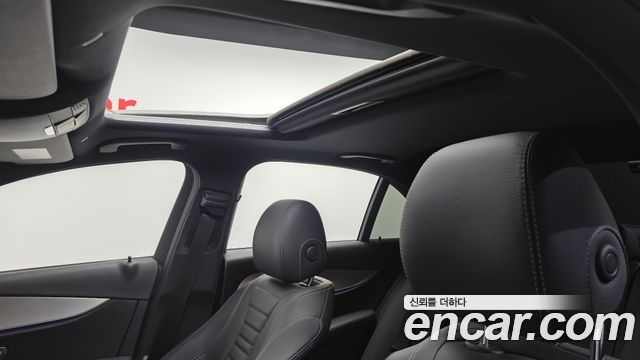 Mercedes-Benz E-Class 2021 — photo 16