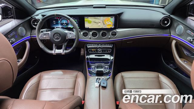 Mercedes-Benz E-Class 2019 — photo 10
