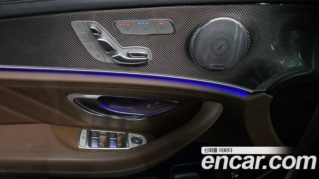 Mercedes-Benz E-Class 2019 — photo 29