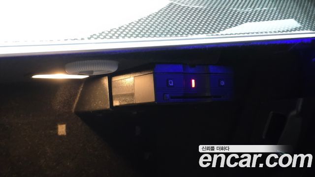 Mercedes-Benz E-Class 2019 — photo 31