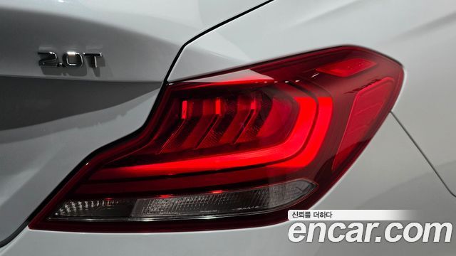 Genesis G70 2019 — photo 9
