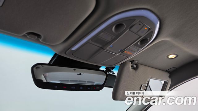 Genesis G70 2019 — photo 27
