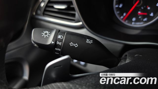 Genesis G70 2019 — photo 32