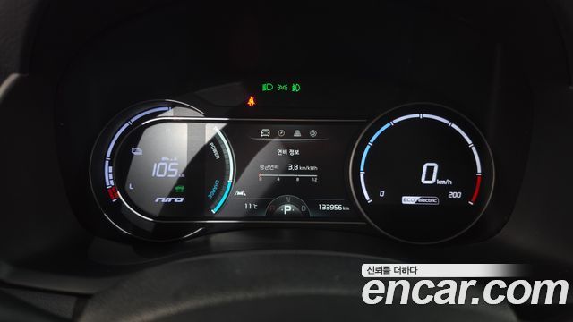 Kia Niro 2019 — photo 11
