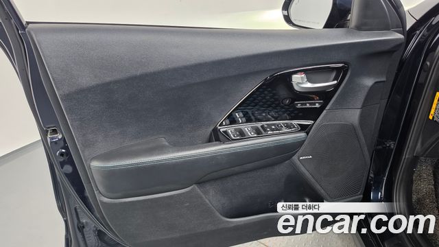 Kia Niro 2019 — photo 14