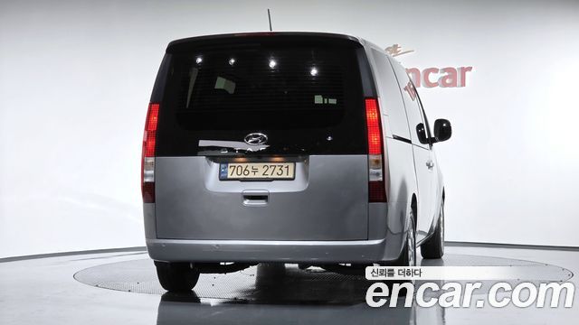 Hyundai Staria 2022 — photo 4