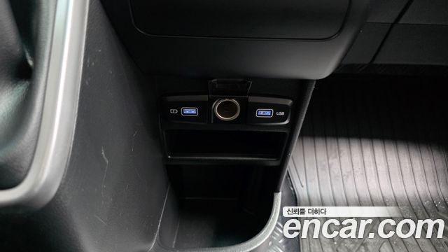 Hyundai Staria 2022 — photo 17