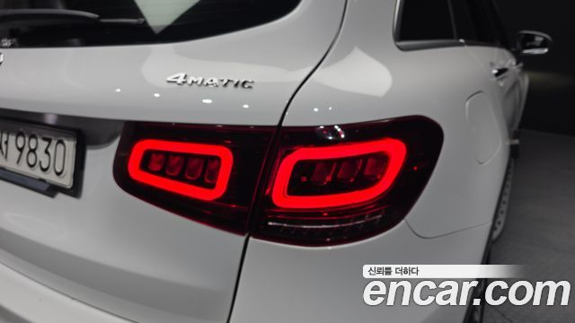 Mercedes-Benz GLC-Class 2021 — photo 9