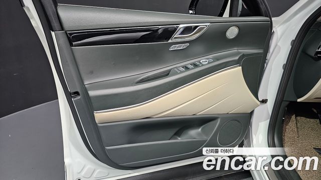 Genesis GV80 2025 — photo 14