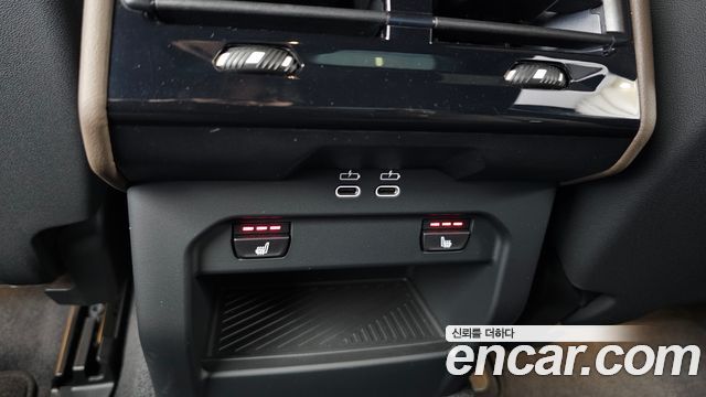 BMW 5-Series 2025 — photo 25
