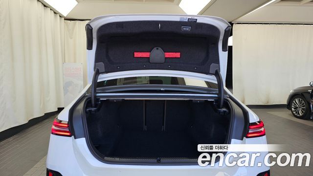 BMW 5-Series 2025 — photo 26