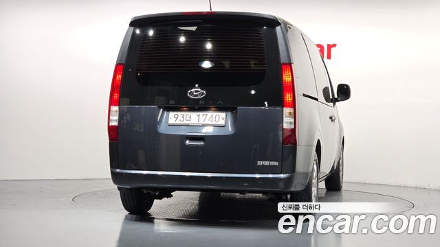 Hyundai Staria 2022 — photo 4