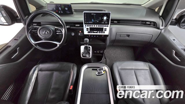 Hyundai Staria 2022 — photo 7