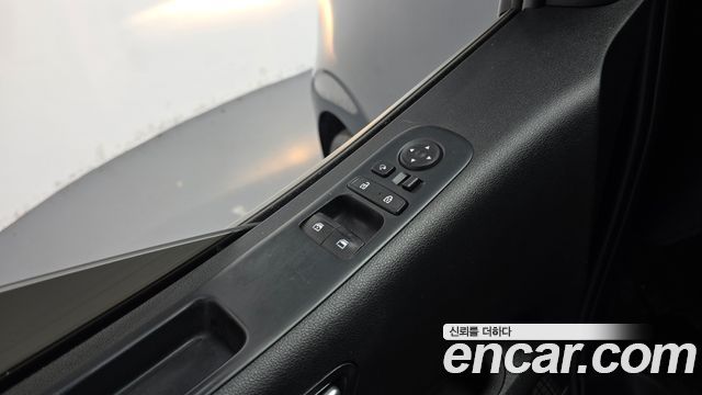 Hyundai Staria 2022 — photo 18