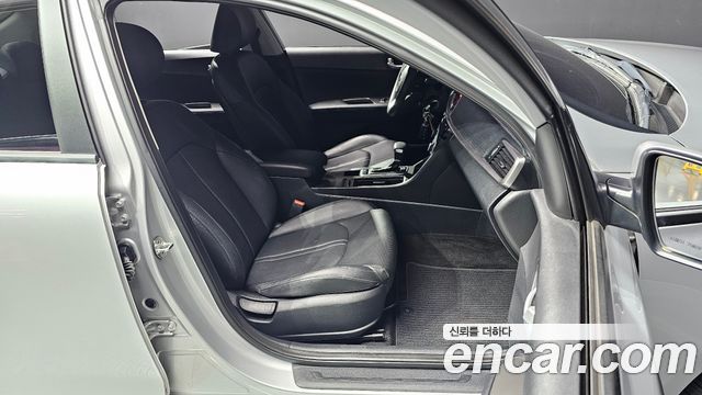 Kia K5 2019 — photo 13