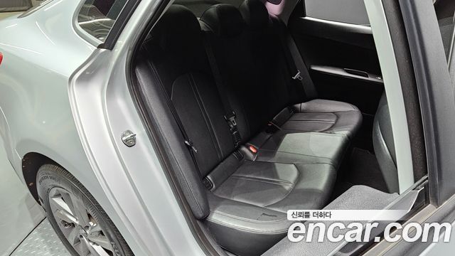 Kia K5 2019 — photo 17
