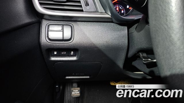 Kia K5 2019 — photo 24