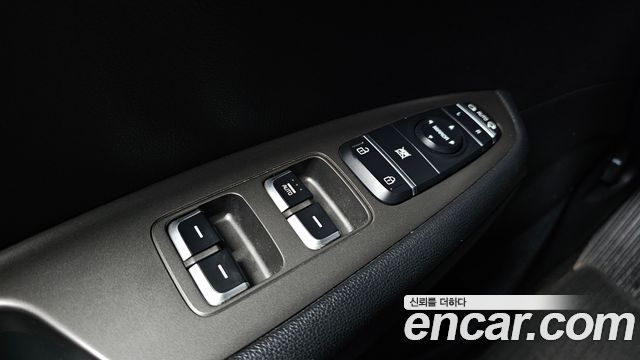 Kia K5 2019 — photo 25