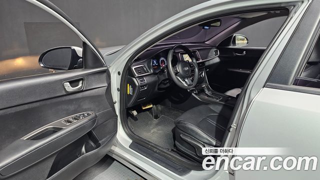 Kia K5 2019 — photo 16