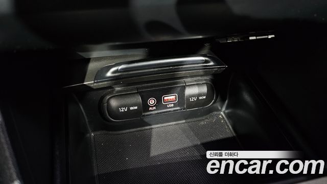 Kia K5 2019 — photo 30