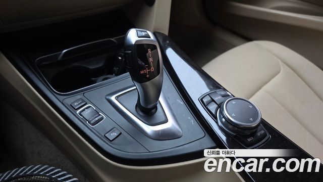BMW 3-Series 2016 — photo 9