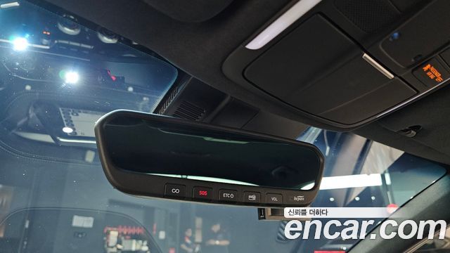 Genesis G70 2018 — photo 24