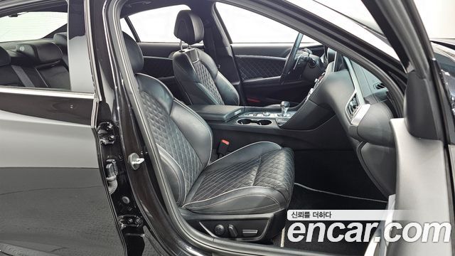 Genesis G70 2018 — photo 16