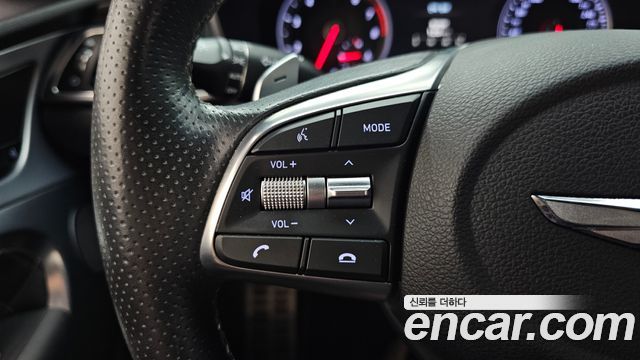 Genesis G70 2018 — photo 29