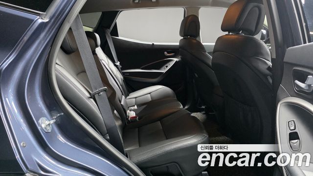 Hyundai Santafe 2018 — photo 11