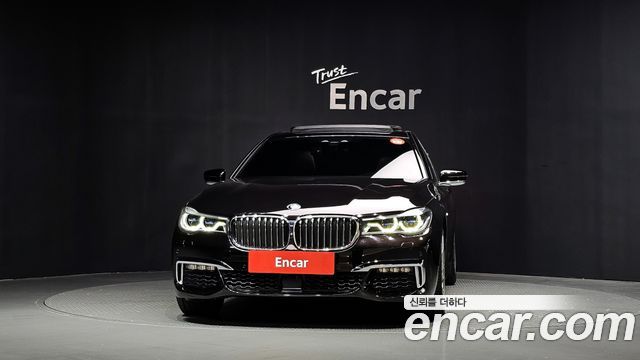 BMW 7-Series 2018 — photo 3