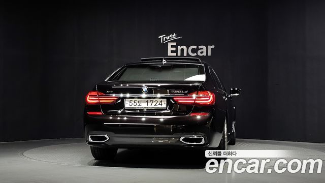 BMW 7-Series 2018 — photo 4