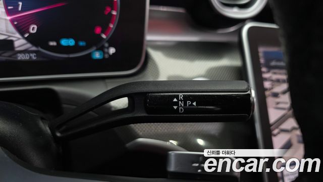 Mercedes-Benz C-Class 2022 — photo 12