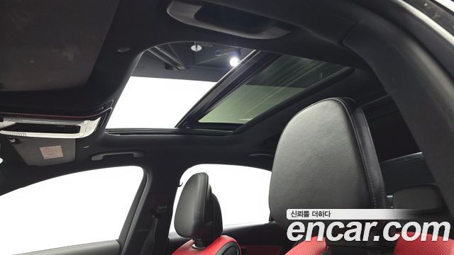 Mercedes-Benz C-Class 2022 — photo 25