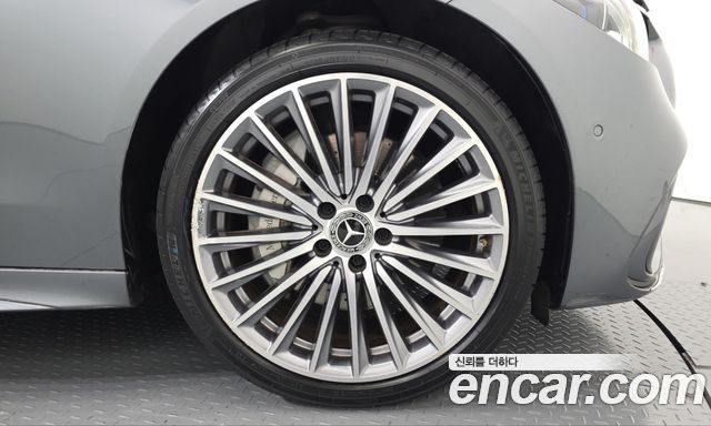 Mercedes-Benz C-Class 2022 — photo 7