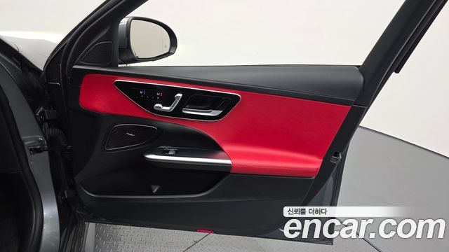 Mercedes-Benz C-Class 2022 — photo 14