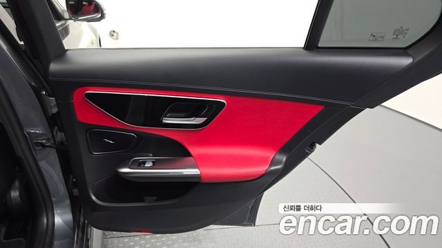 Mercedes-Benz C-Class 2022 — photo 15