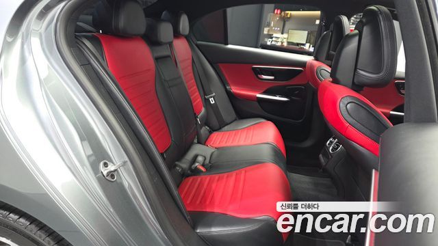 Mercedes-Benz C-Class 2022 — photo 16