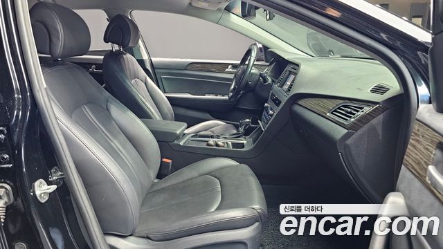 Hyundai Sonata 2015 — photo 17