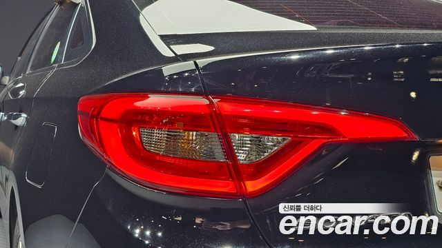 Hyundai Sonata 2015 — photo 9