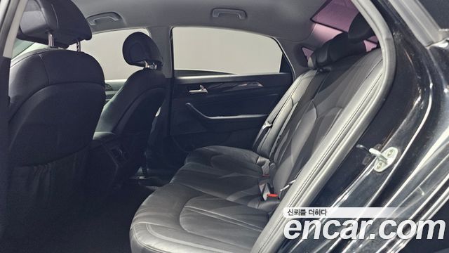 Hyundai Sonata 2015 — photo 16