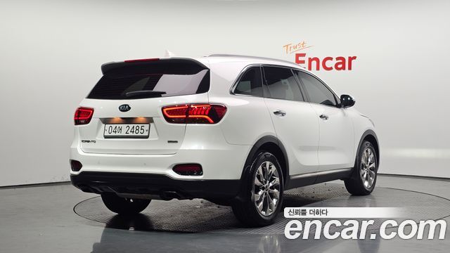 Kia Sorento 2018 — photo 2