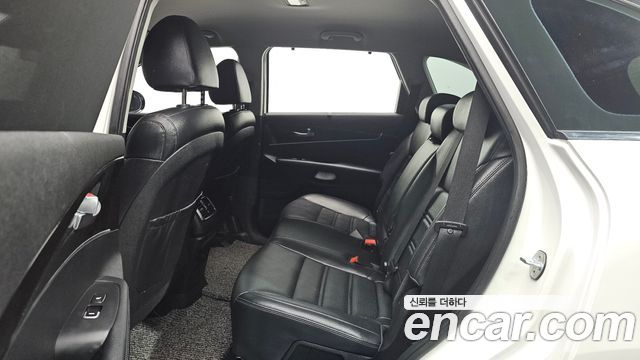 Kia Sorento 2018 — photo 11