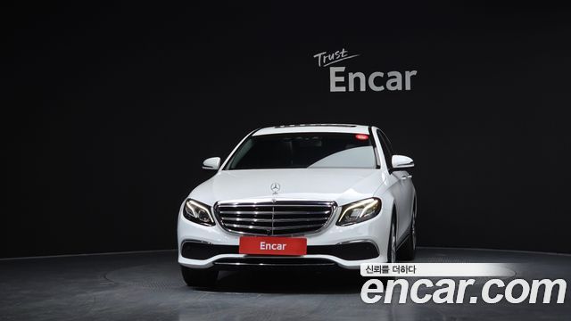 Mercedes-Benz E-Class 2018 — photo 3