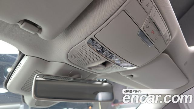 Mercedes-Benz E-Class 2018 — photo 25