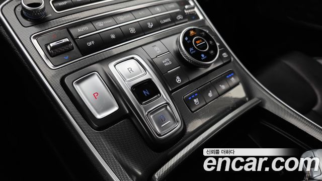 Hyundai Santafe 2023 — photo 12
