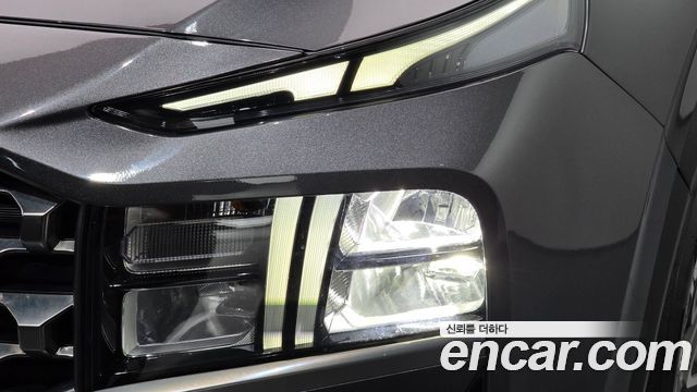 Hyundai Santafe 2023 — photo 8
