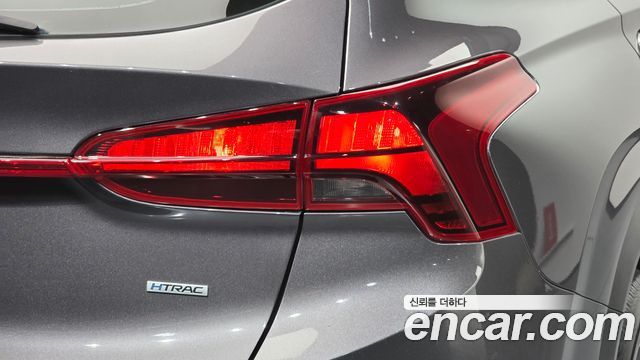 Hyundai Santafe 2023 — photo 9