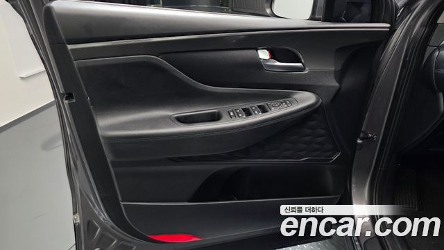 Hyundai Santafe 2023 — photo 14
